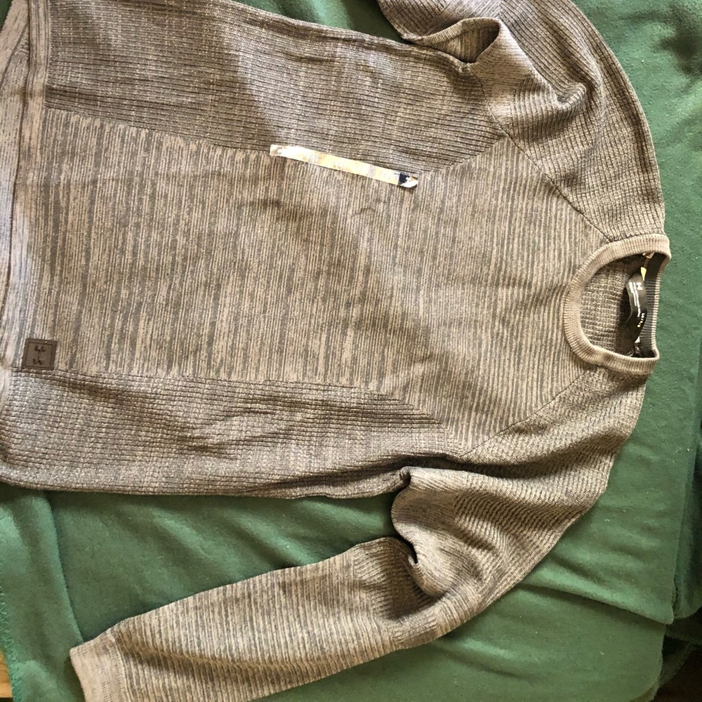 Long sleeved under armour sweater